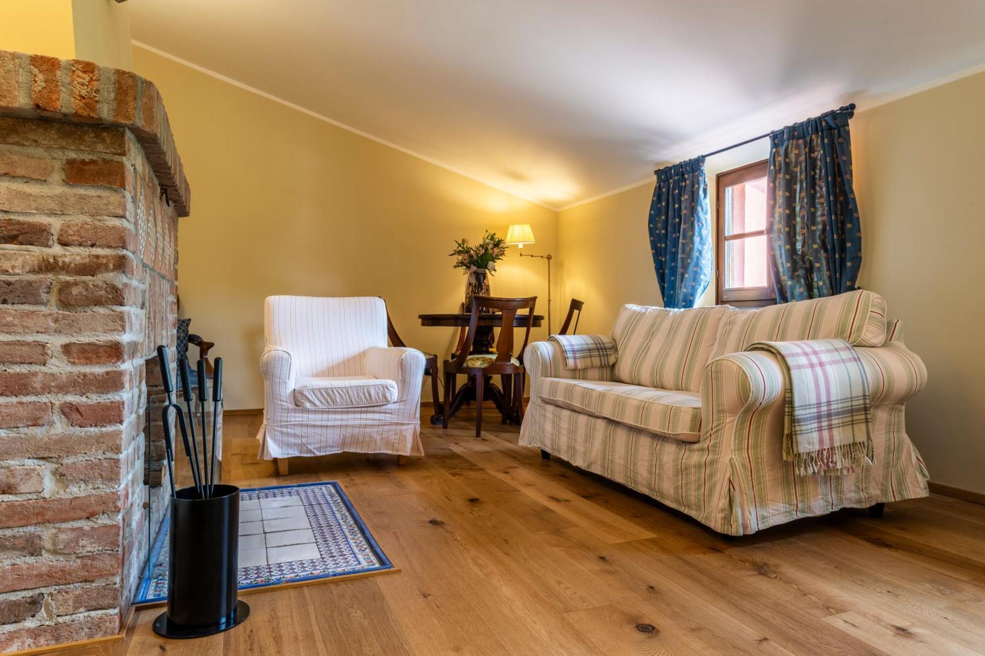 Hotel Ai Tardi